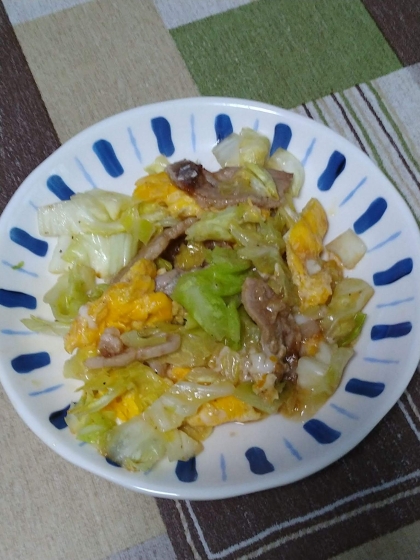 お弁当にも★味付塩だけ！やさしい味のキャベツ炒め