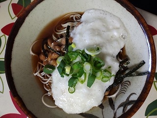 インスタント蕎麦で簡単。 山かけ蕎麦