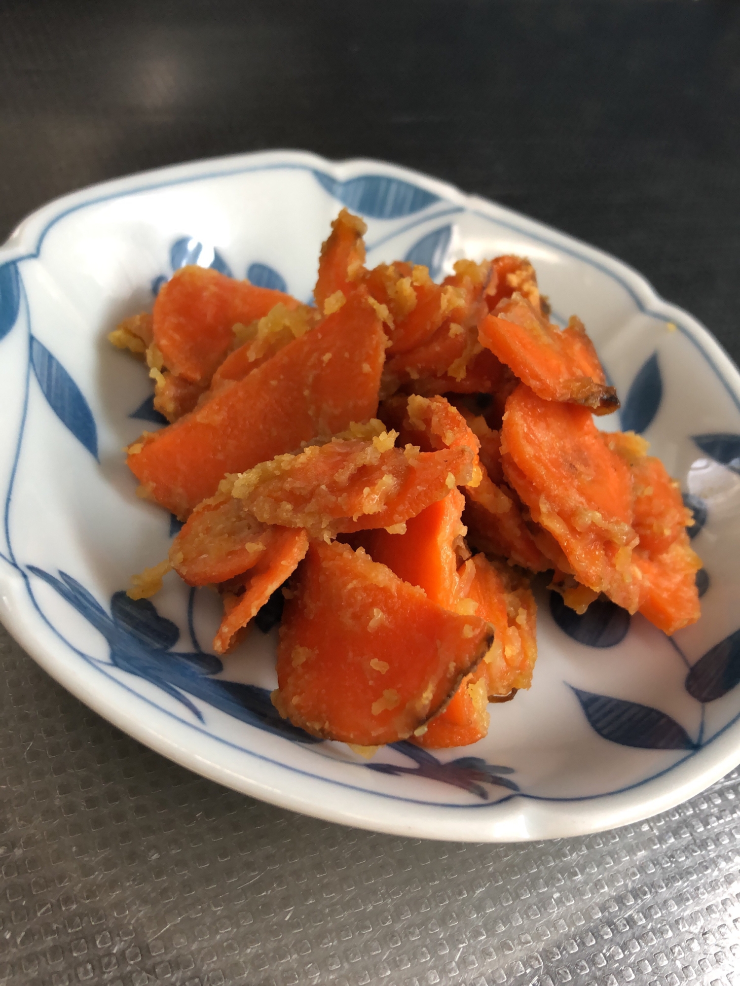 にんじんのきな粉和え