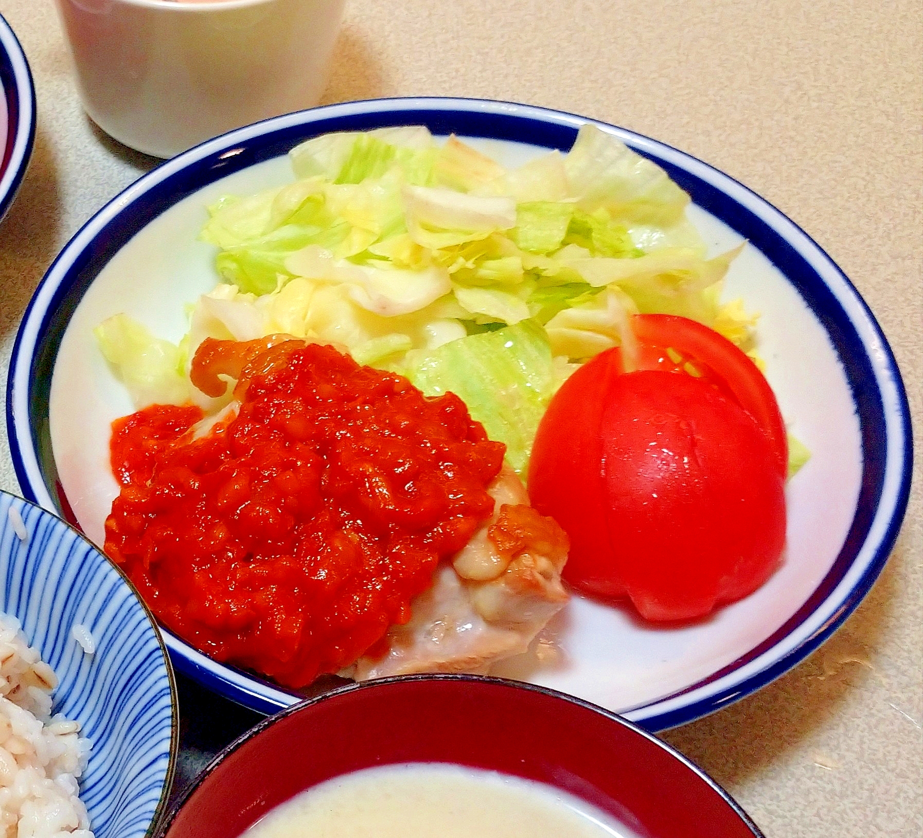 鶏肉の白ワイン蒸し+トマトソース