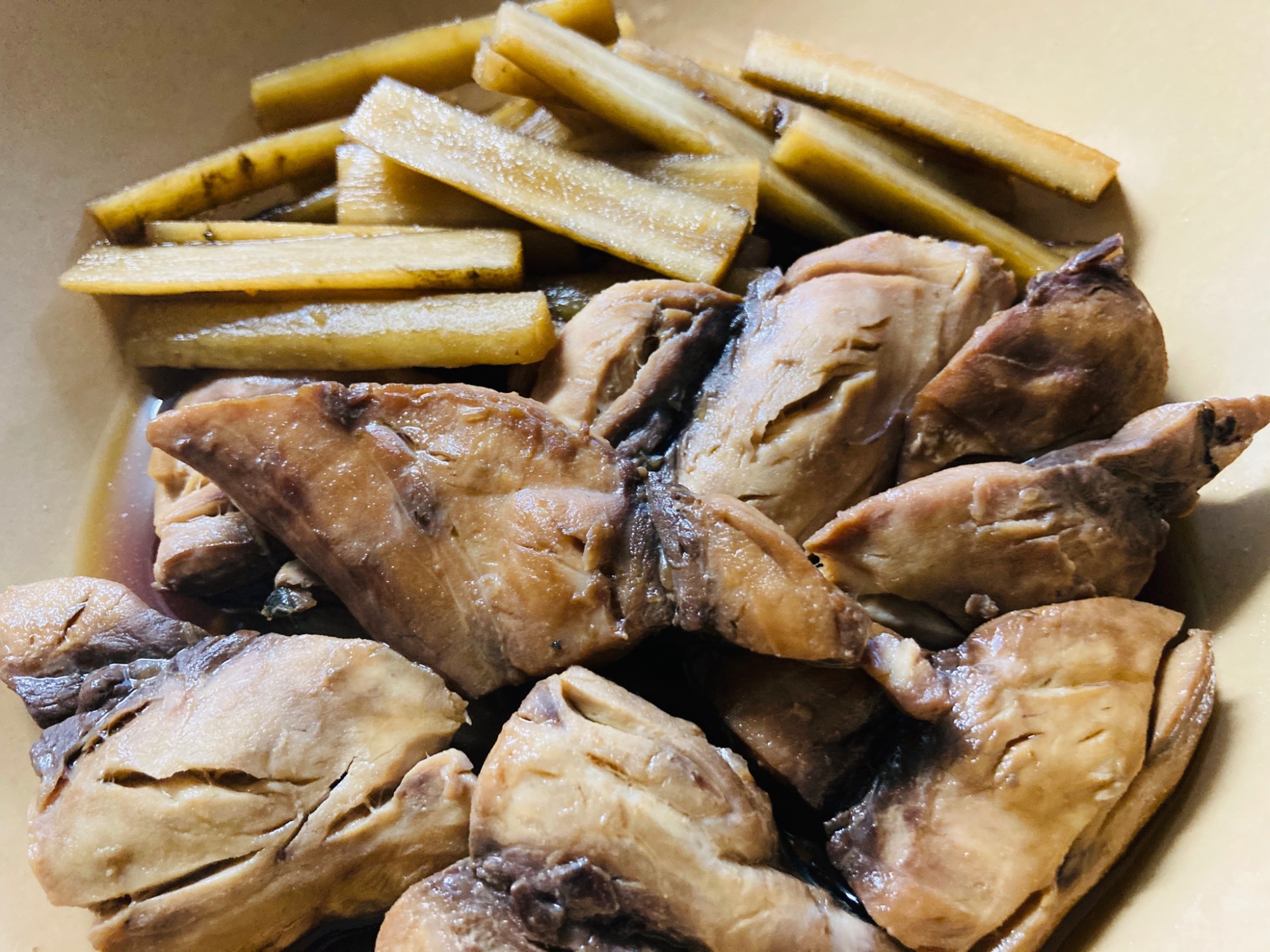 ぶりアラとゴボウの煮物