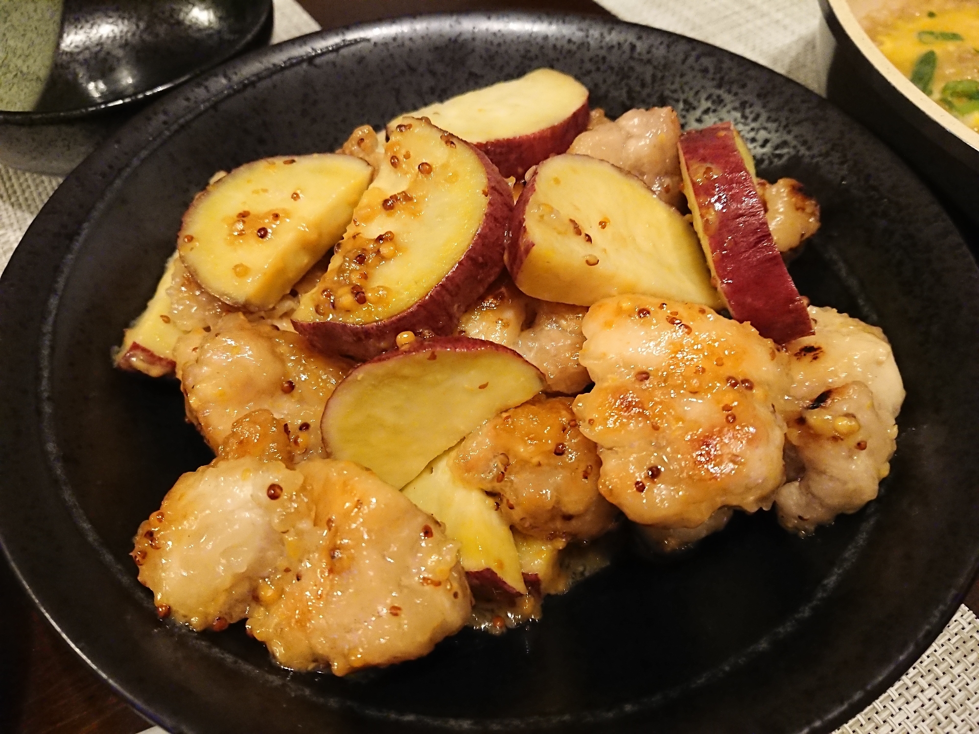 鶏肉とサツマイモのハニーマスタード炒め
