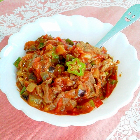 ノンオイル！夏野菜とお肉で簡単ラタトゥイユ風