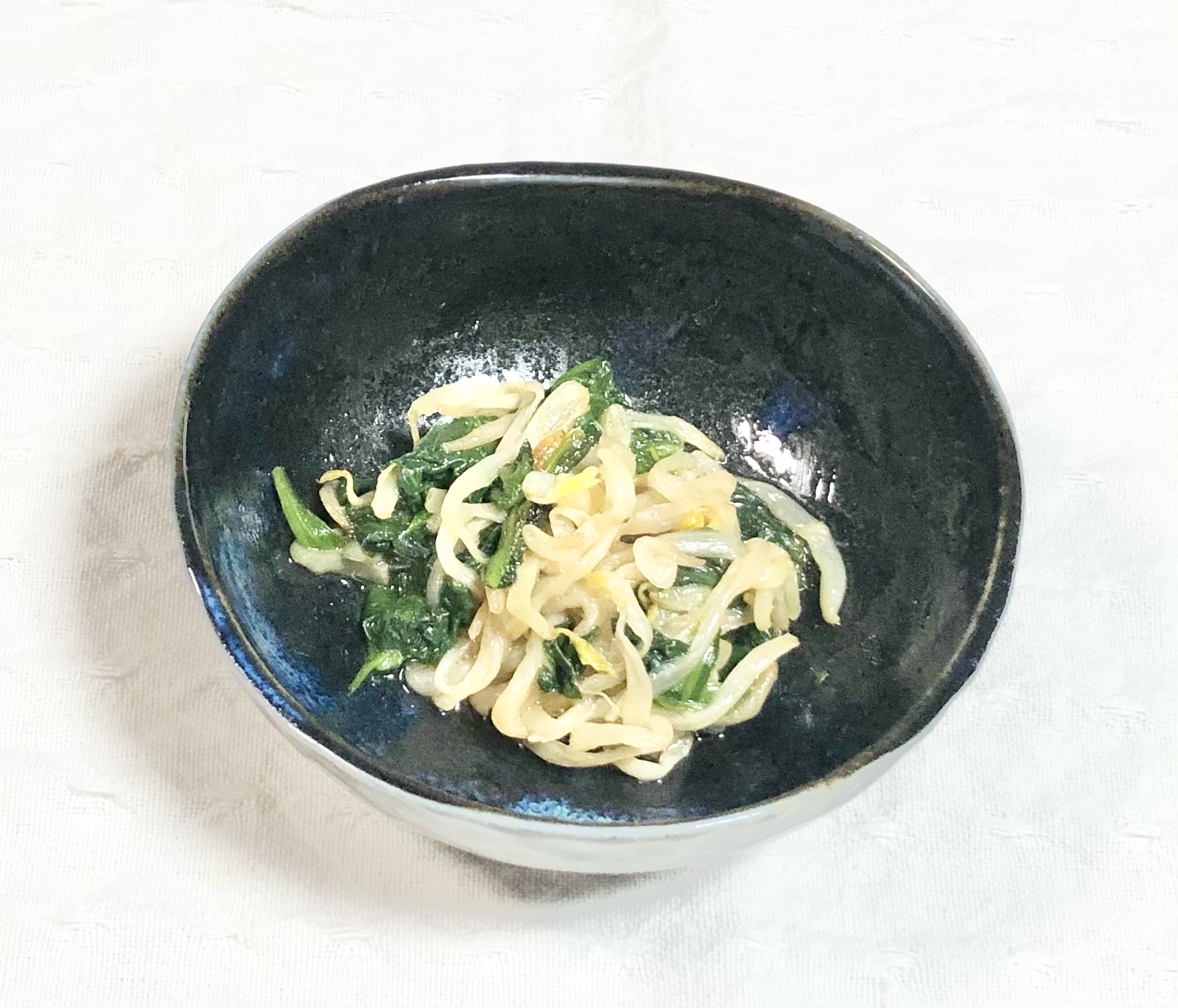 簡単 もやしとほうれん草のバター炒め レシピ 作り方 By くろみつきなこもち 楽天レシピ
