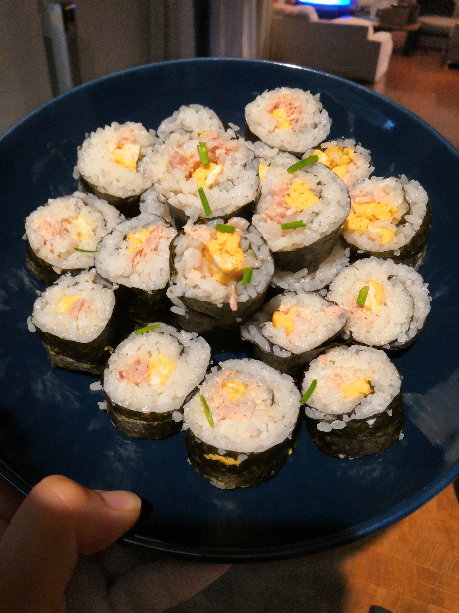 残りご飯で子供大好き(*´˘`*)♡海苔巻き!