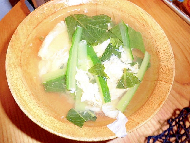 溶き卵と小松菜スープ
