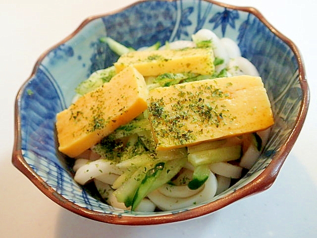 胡瓜と卵焼きの冷やし半饂飩