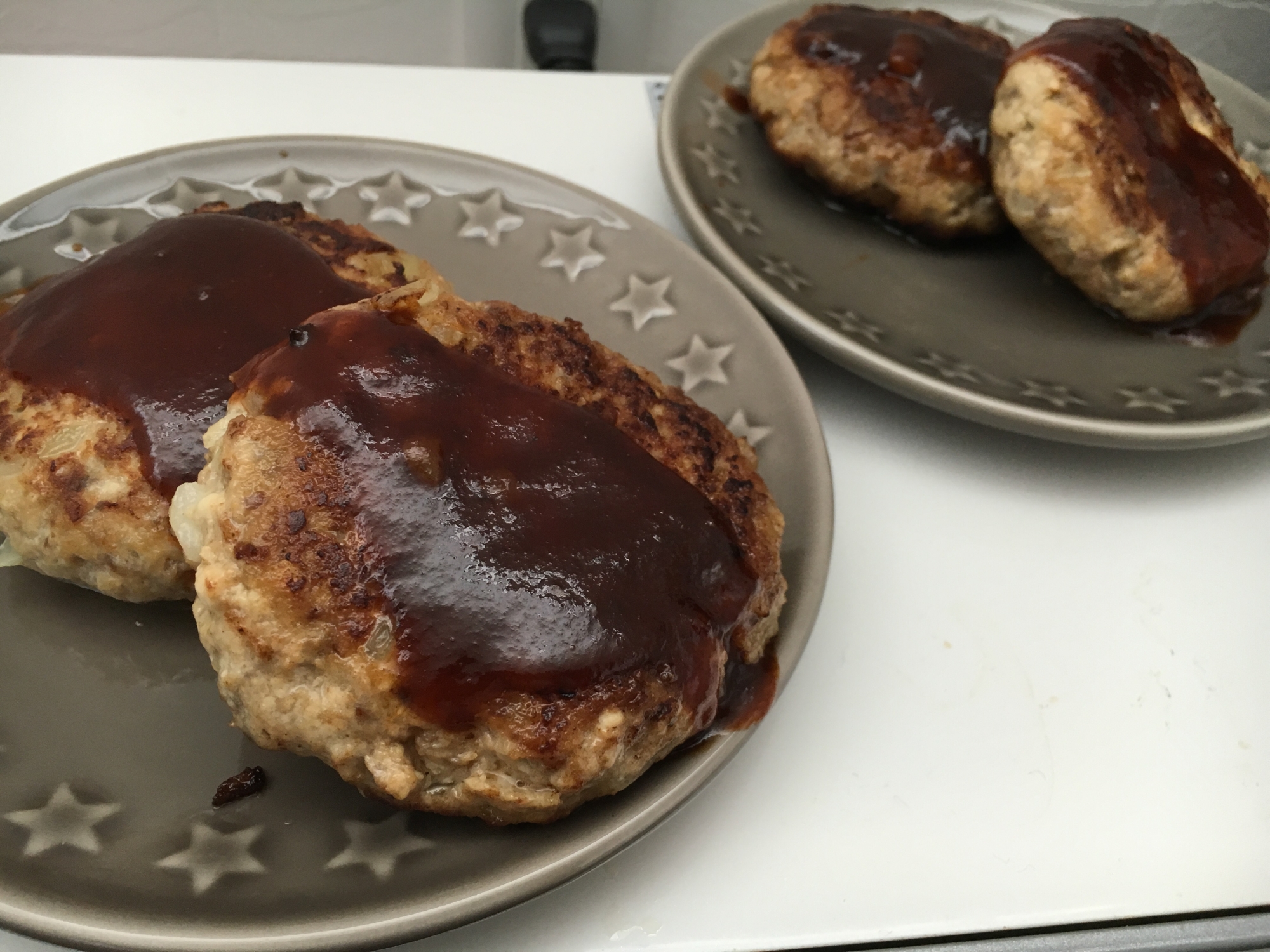 牛ひき肉と豆腐で節約ハンバーグ