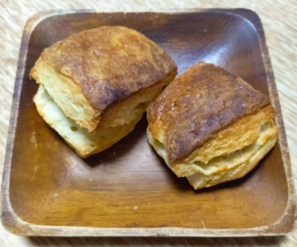 少しオーブンの温度が高めだったのか焼きすぎた感じの色ですが、味はとっても美味しくできました♪
ごちそうさまでした(*‘ω‘ *)