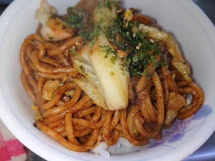 焼きそば丼