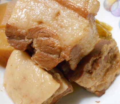 家族にご飯を急かされて、煮詰め不足で照りが足りないですが、美味しく頂きました❤