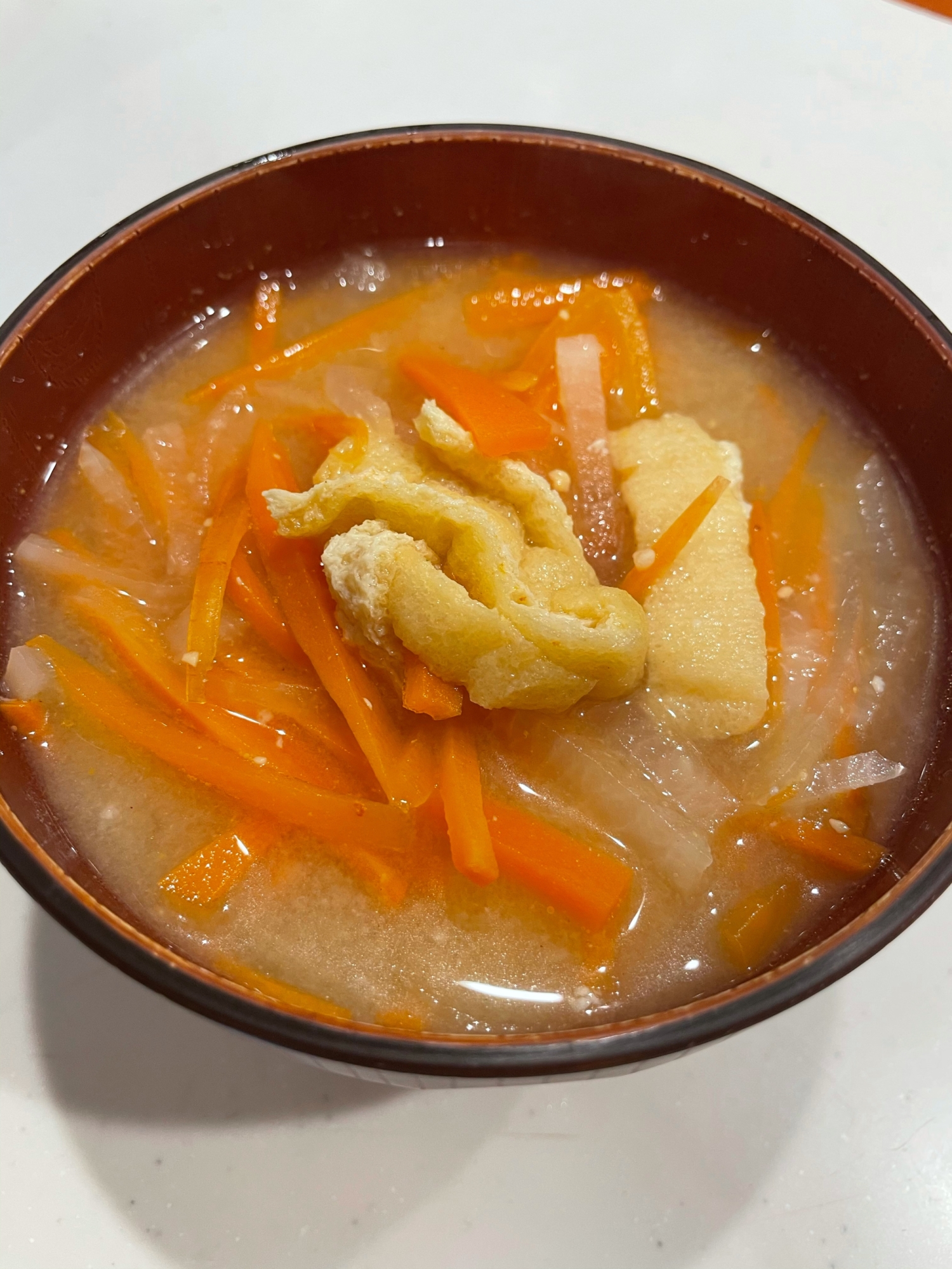 根菜と油揚げのお味噌汁