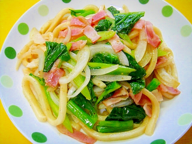 焼肉のタレで☆つるむらさきとベーコンの焼きうどん