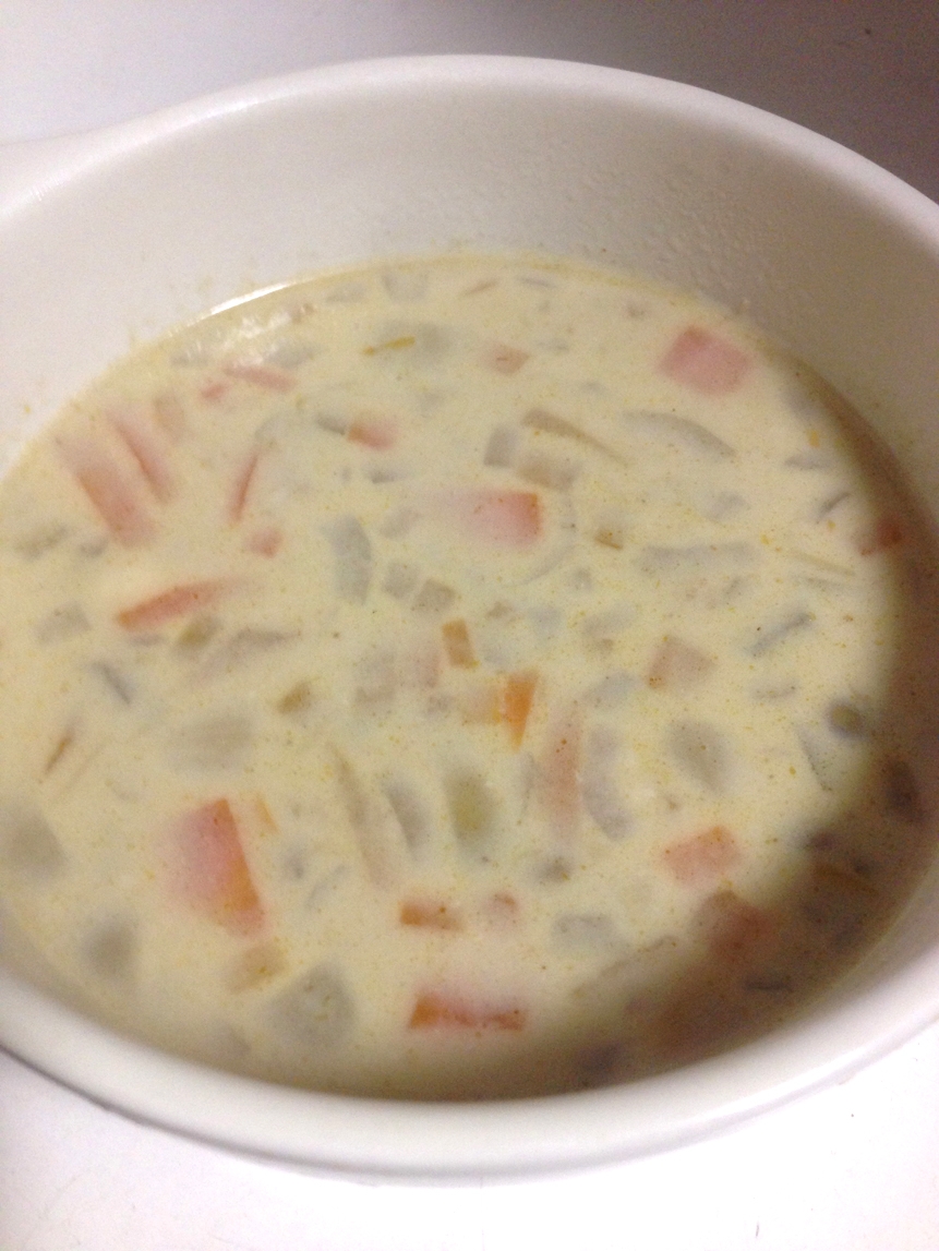 レンズ豆のカレー風味スープ