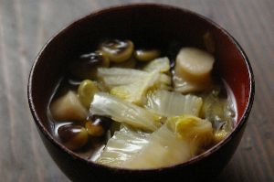 豆と白菜の具沢山汁