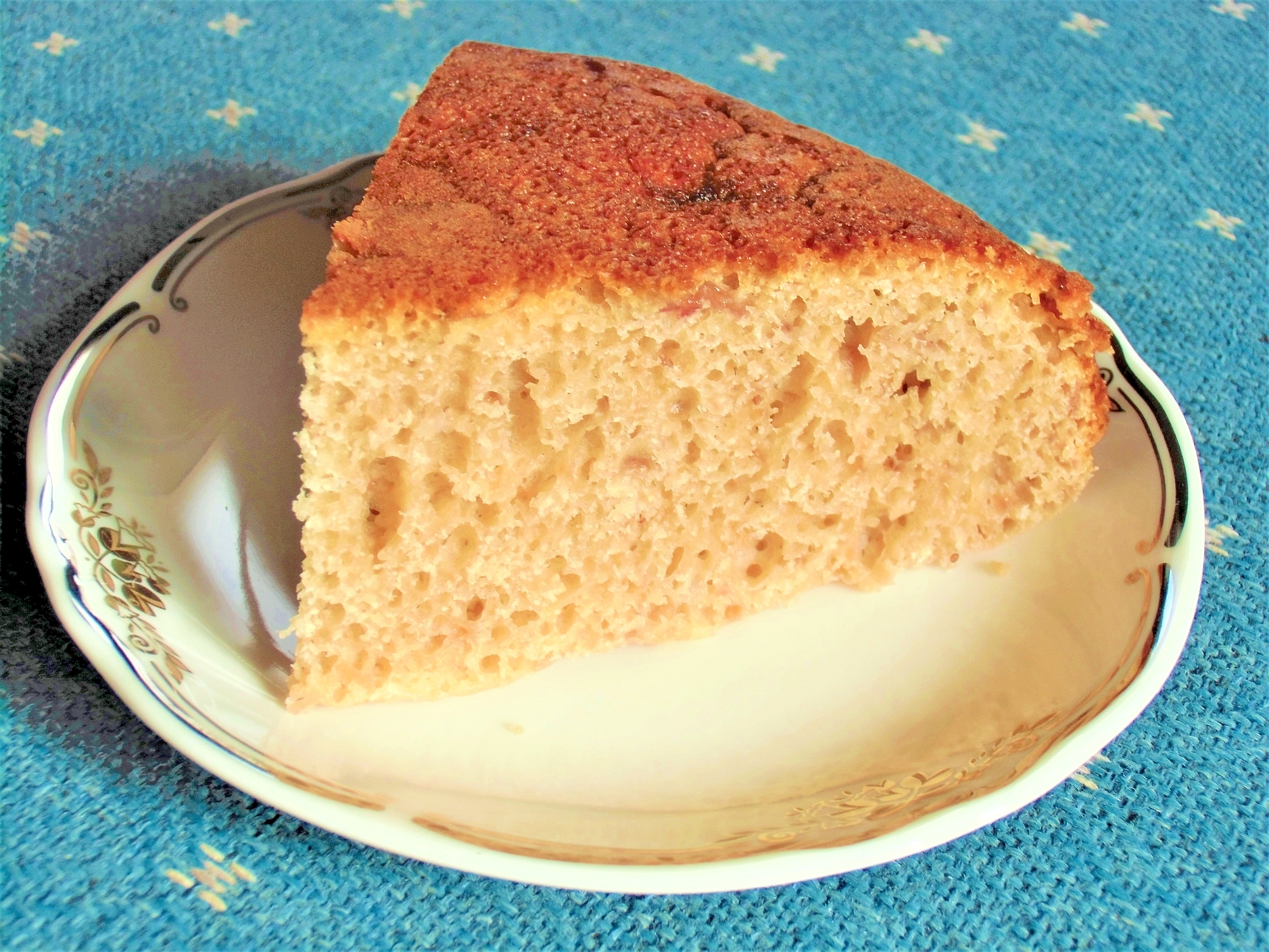 ホットケーキミックスとイチゴジャムで炊飯器ケーキ