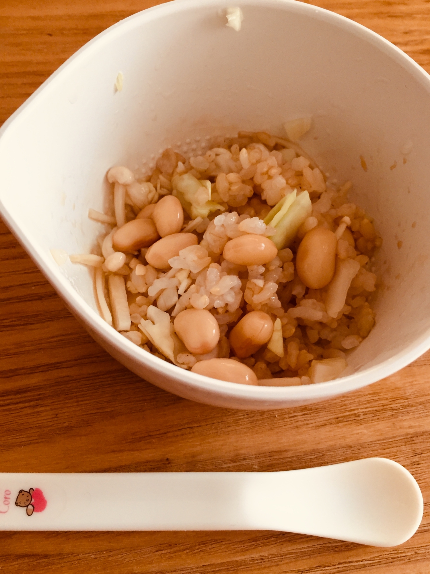 幼児の朝ごはん！水煮大豆と野菜ごはん