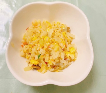 魚肉ソーセージの卵チャーハン