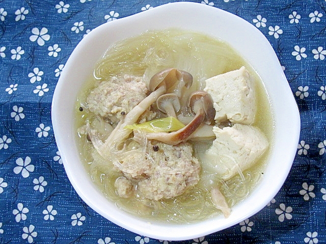 肉だんごと春雨のスープ