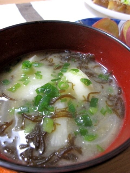 いつももずくは中華風のスープでいただいてたんですが、お味噌汁もいいですね♪(*´∀｀*)ごちそうさまでした☆