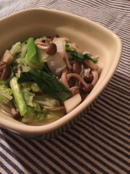 残り物野菜スープで温麺