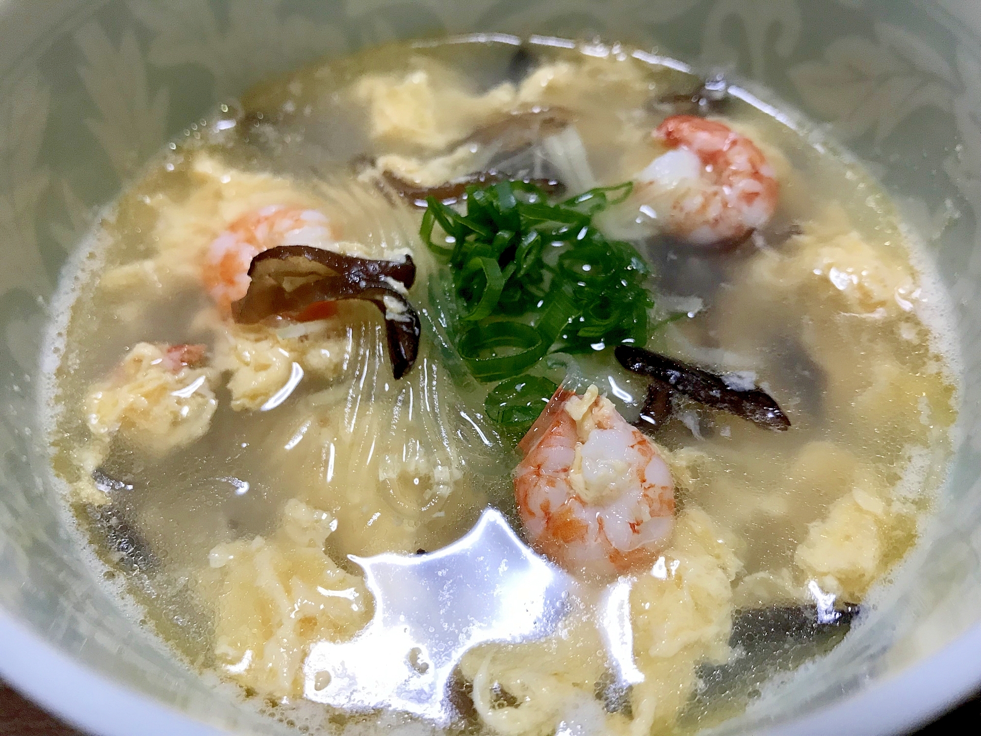 海老ときくらげの春雨スープ