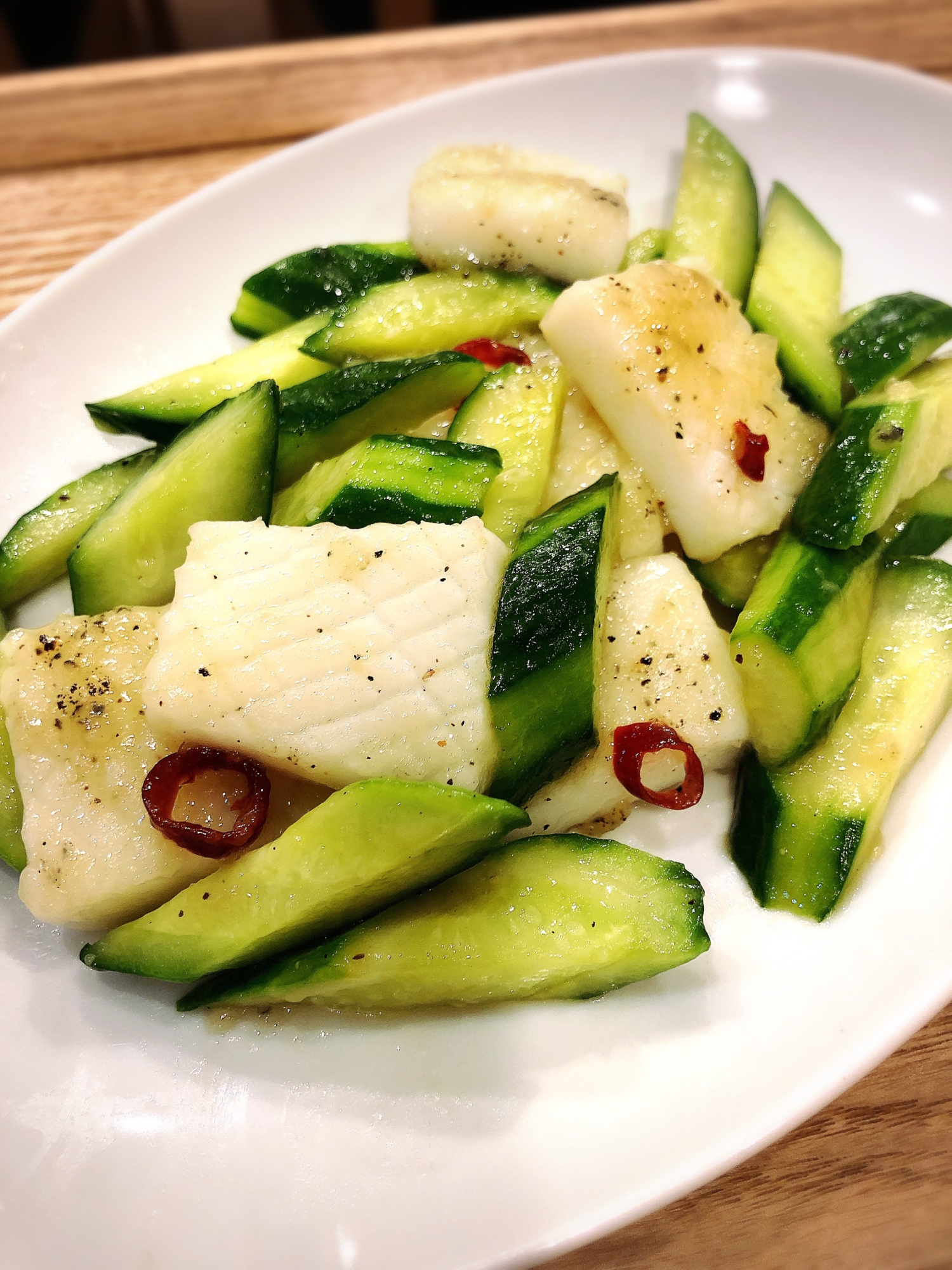 やわらかイカときゅうりの中華炒め レシピ 作り方 By マッカロン 楽天レシピ やわらかイカときゅうりの中華炒め レシピ 作り方 By マッカロン 楽天レシピ