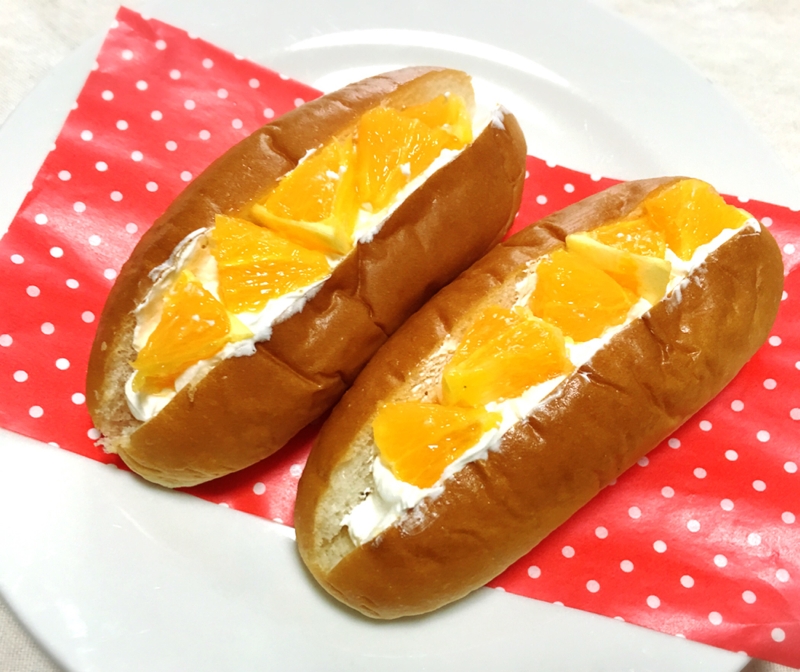 フレッシュオレンジのホイップ練乳クリームドック♡