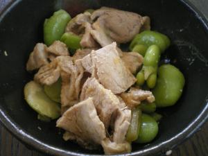 空豆と豚肉の味噌炒め