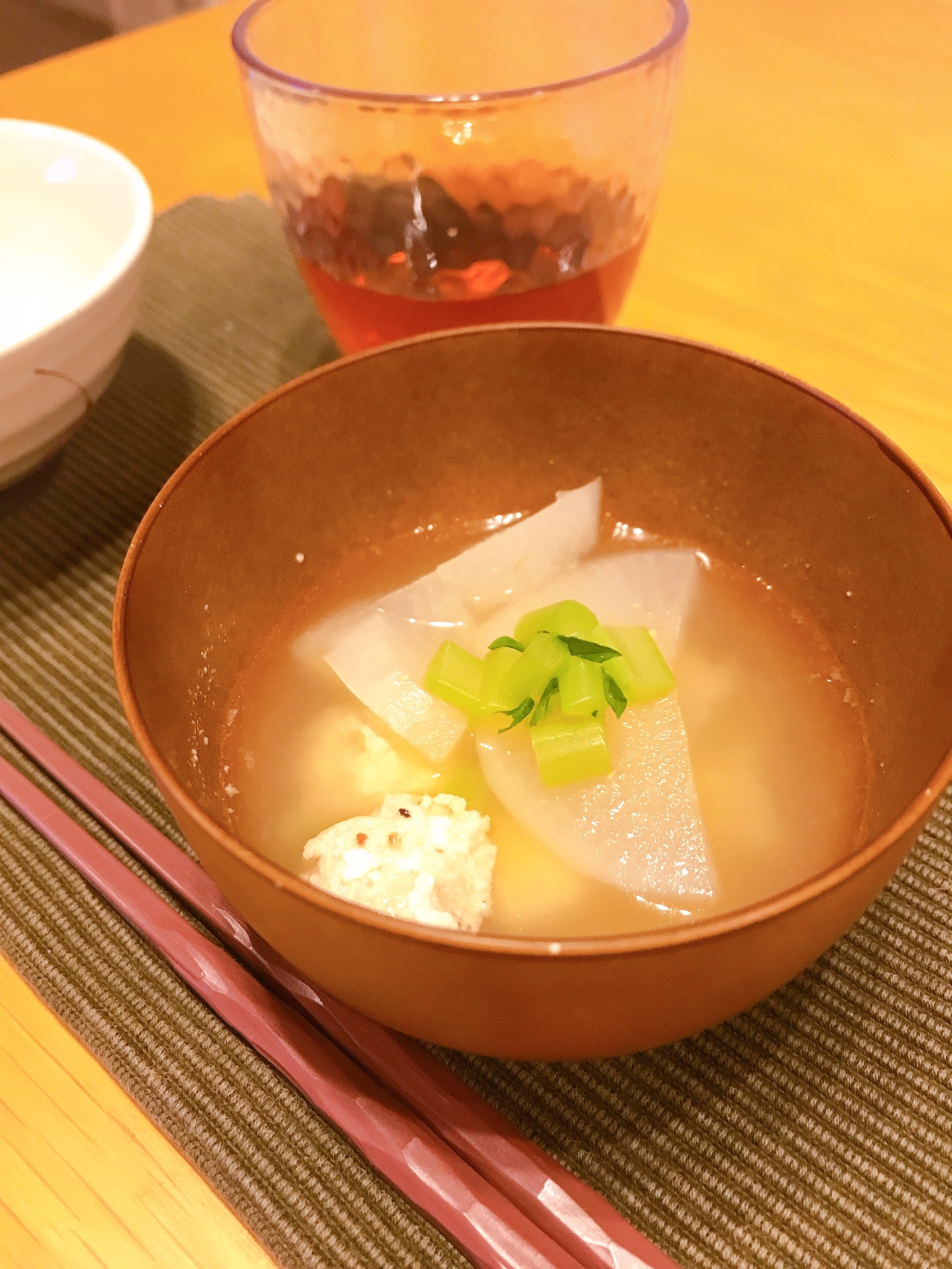 大根と鶏団子のお味噌汁