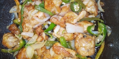 簡単！(^^)鶏もも肉とピーマンのピリ辛中華炒め♪