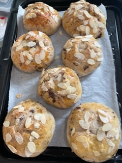 自家製酵母レーズン酵母液パン