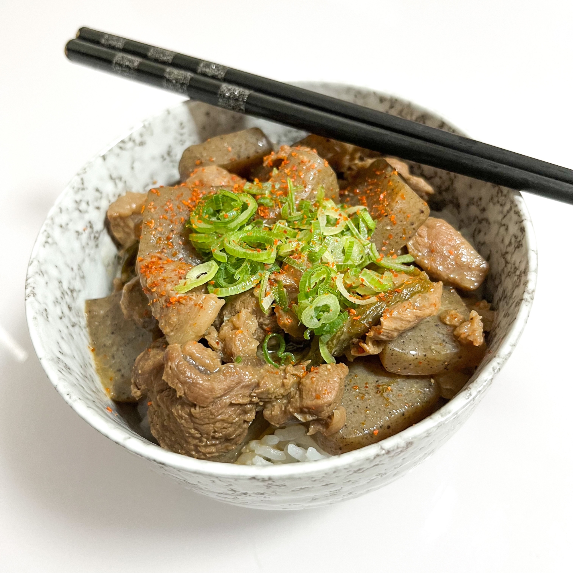 簡単材料で！ ～どて煮丼 ～