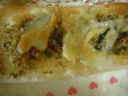 青海苔と削り節のチーズトースト