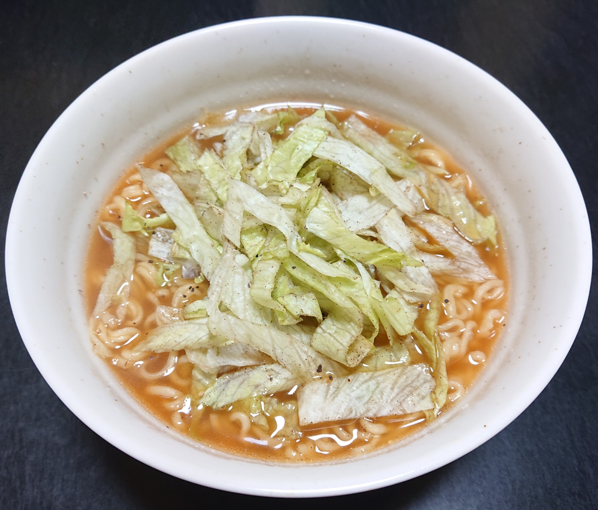 インスタントで☆スパイシーレタスの味噌ラーメン