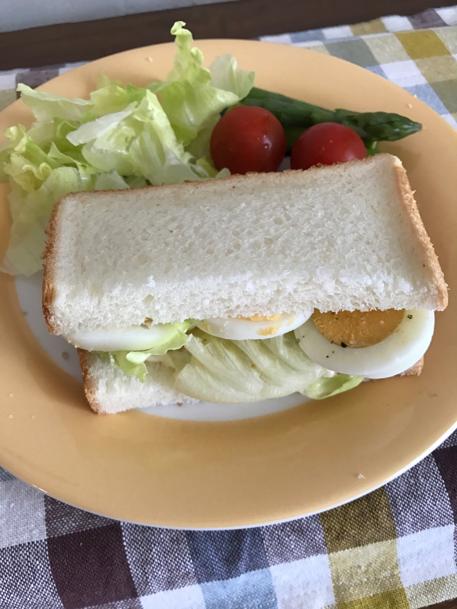 ゆで卵サンドの朝ごはん