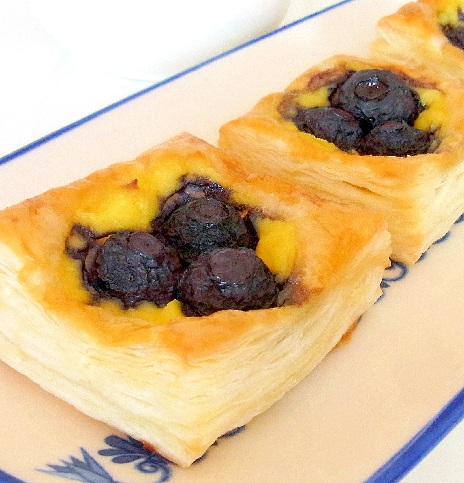 冷凍パイシートで超簡単 ぶどうあんのカスタードパイ レシピ 作り方 By 楽天出店店舗 茜丸本舗 楽天レシピ