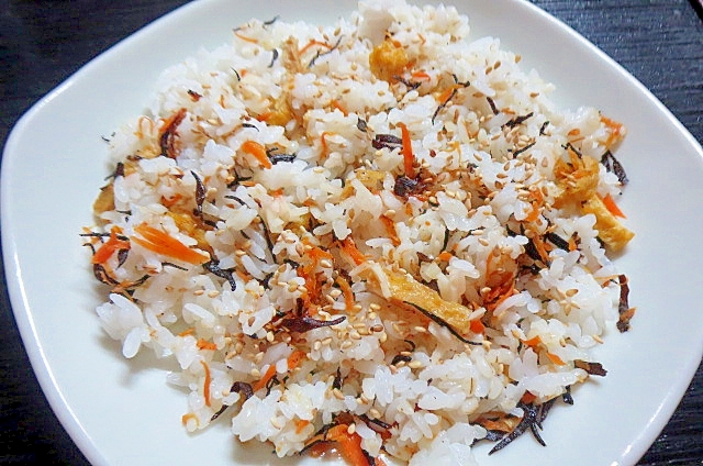 ひじき煮物の混ぜご飯
