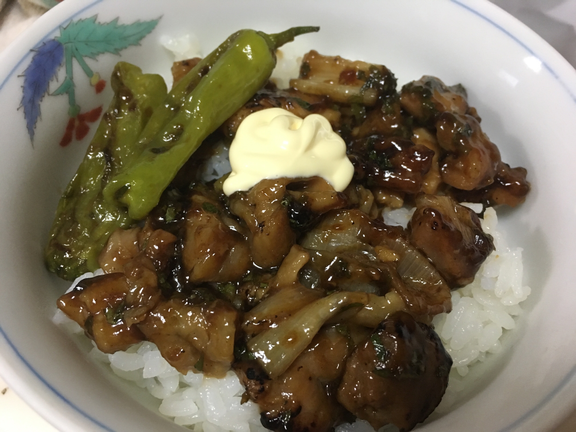 市販の焼き鳥でシソ風味のアレンジ焼き鳥丼