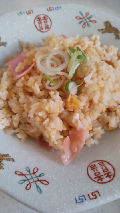 余ったハムで簡単チャーハン！