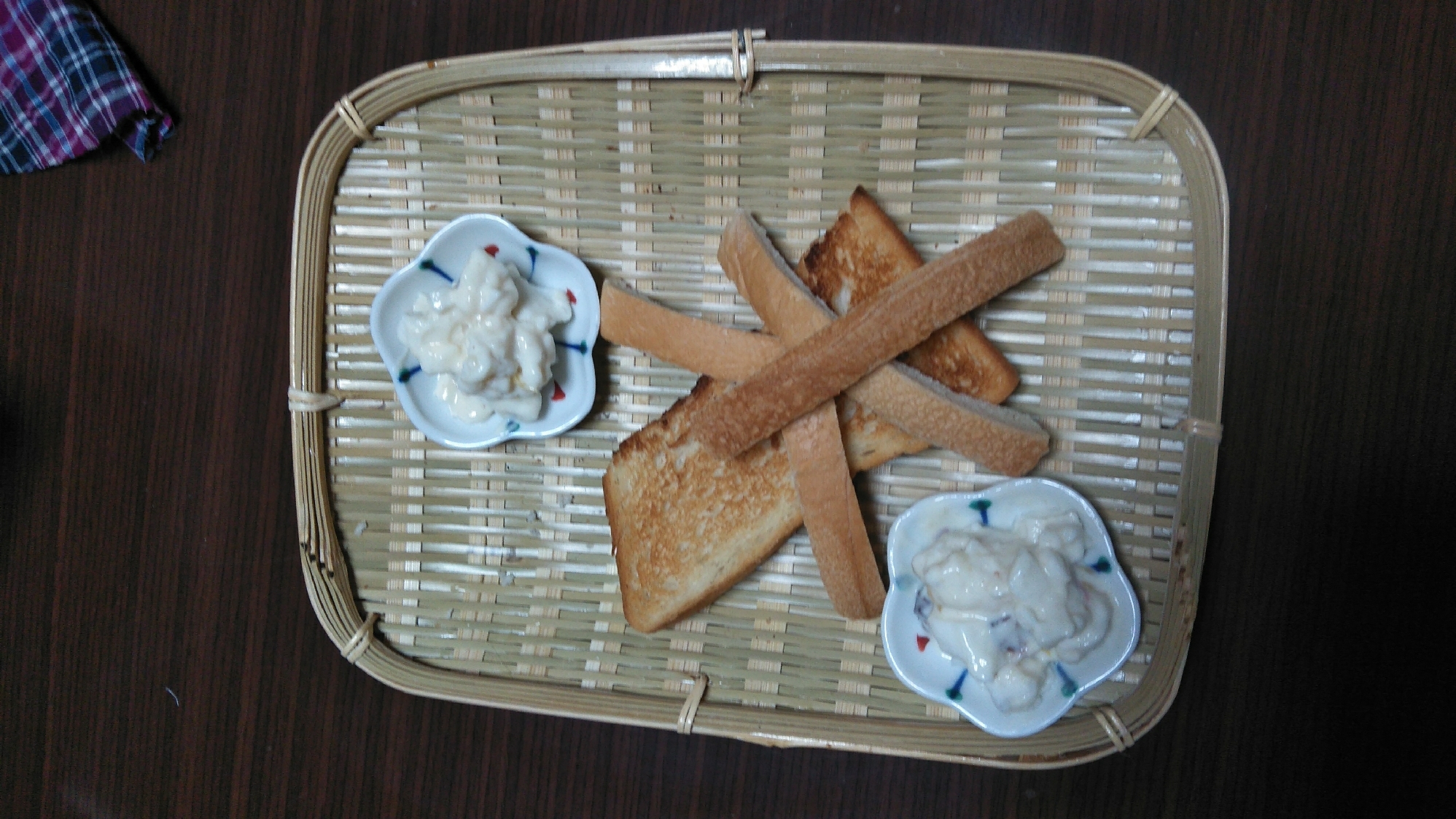 パンの耳④、豆腐ペースト