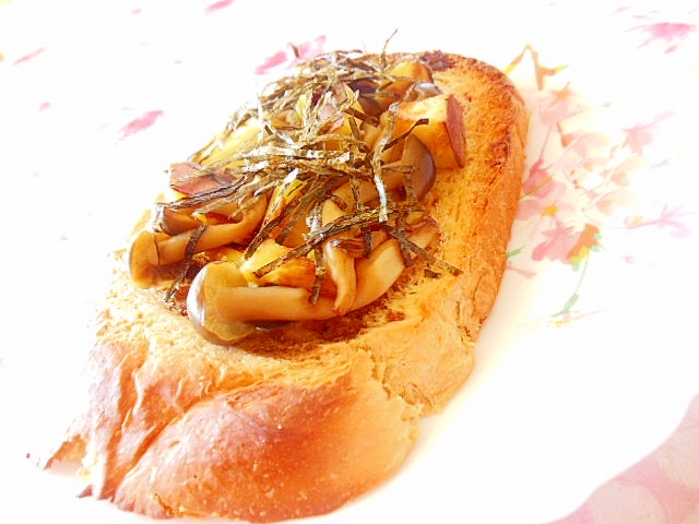 ❤薩摩芋とブナシメジの海苔醤油マヨ・トースト❤