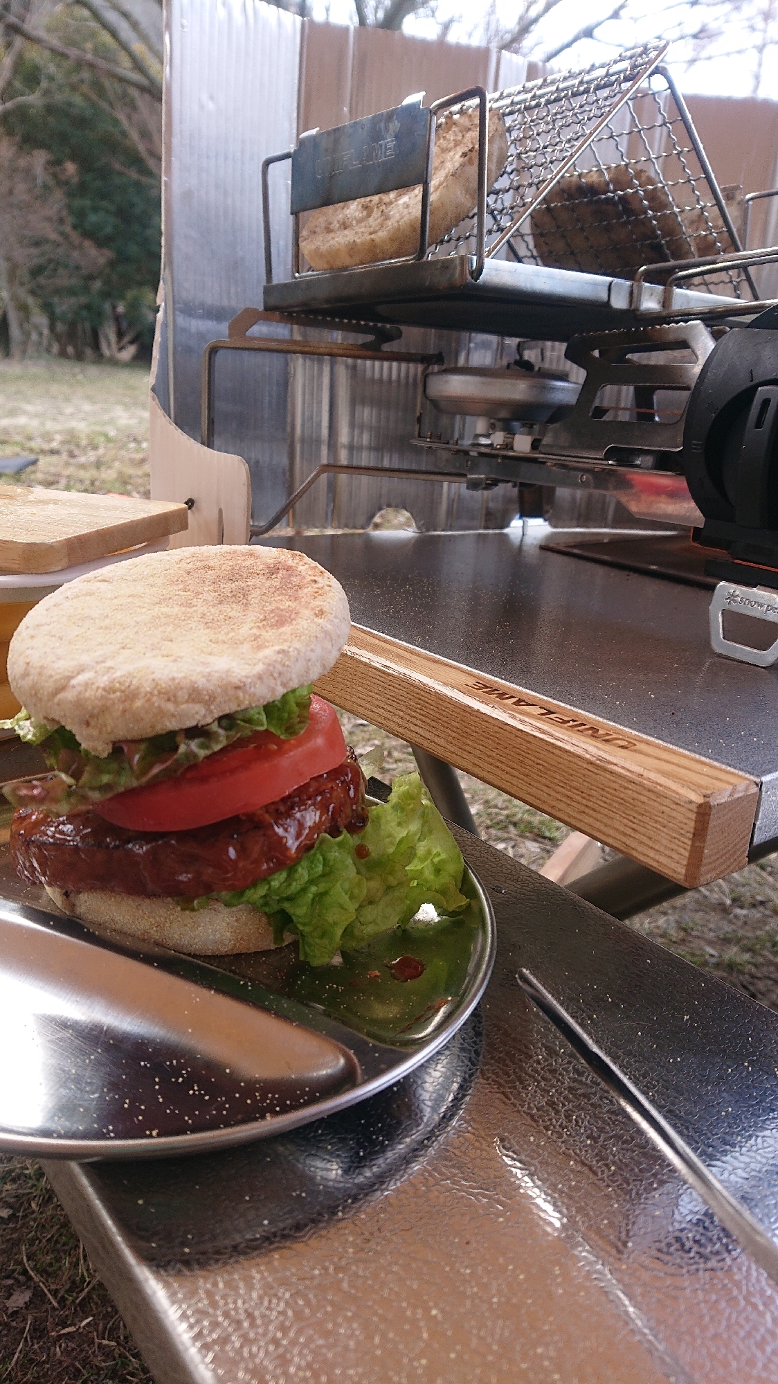 キャンプ！チーズハンバーガー