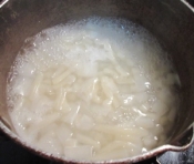 子供が風邪をひいたら うどんと大根のシラス煮 レシピ 作り方 By Dekotan1 楽天レシピ 子供が風邪をひいたら うどんと大根のシラス煮 レシピ 作り方 By Dekotan1 楽天レシピ