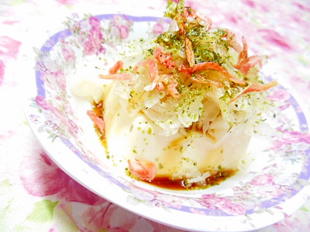 ❤新玉葱と桜海老の胡麻・青海苔冷奴❤