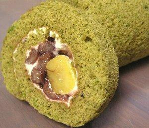 栗とあずきの抹茶ロールケーキ