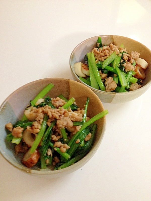小松菜と鶏そぼろの炒め物