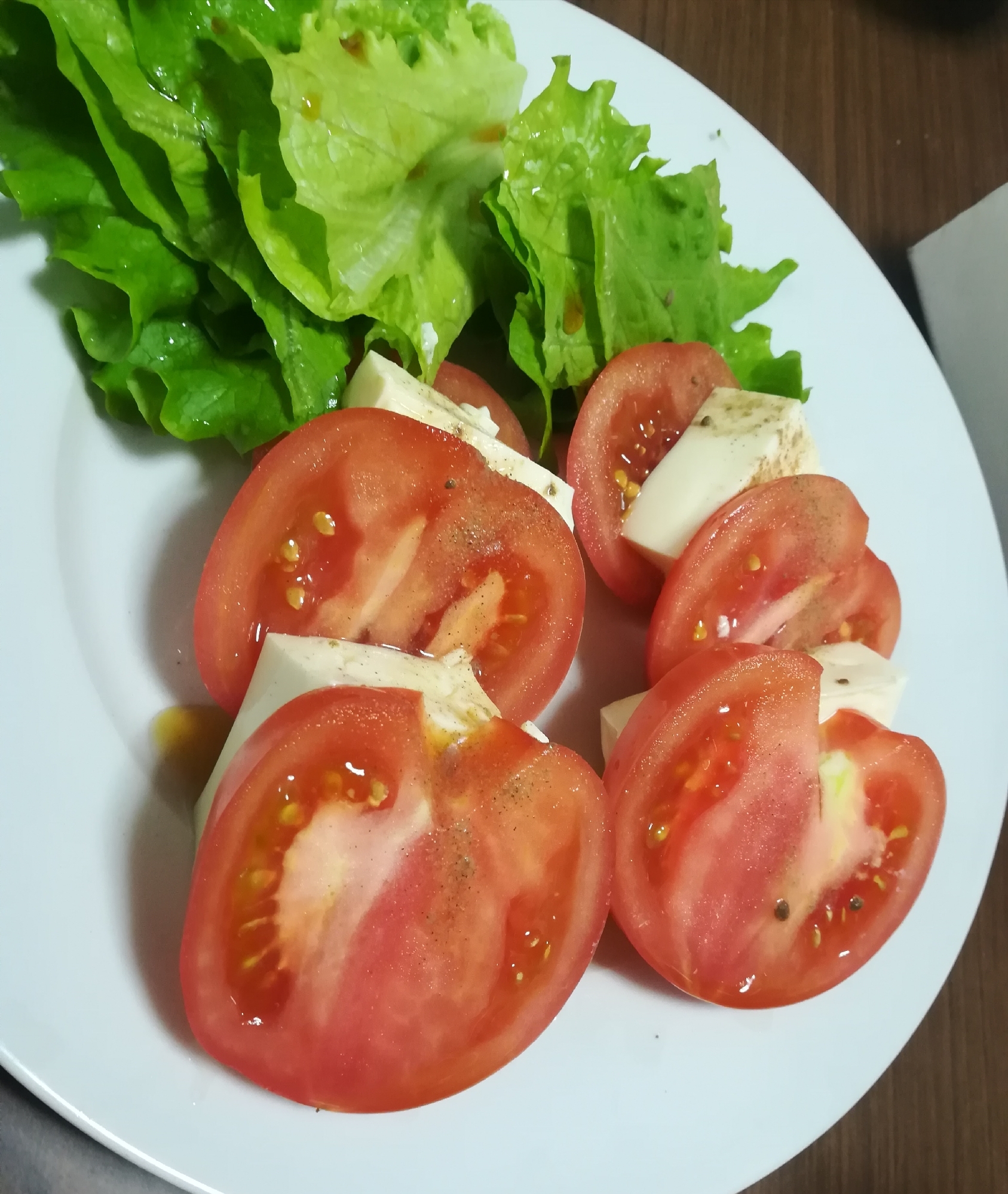 豆腐とトマトのカプレーゼ風