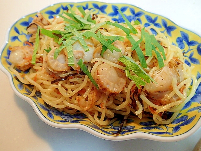 塩昆布で　ベビー帆立と花えびの焼きそば