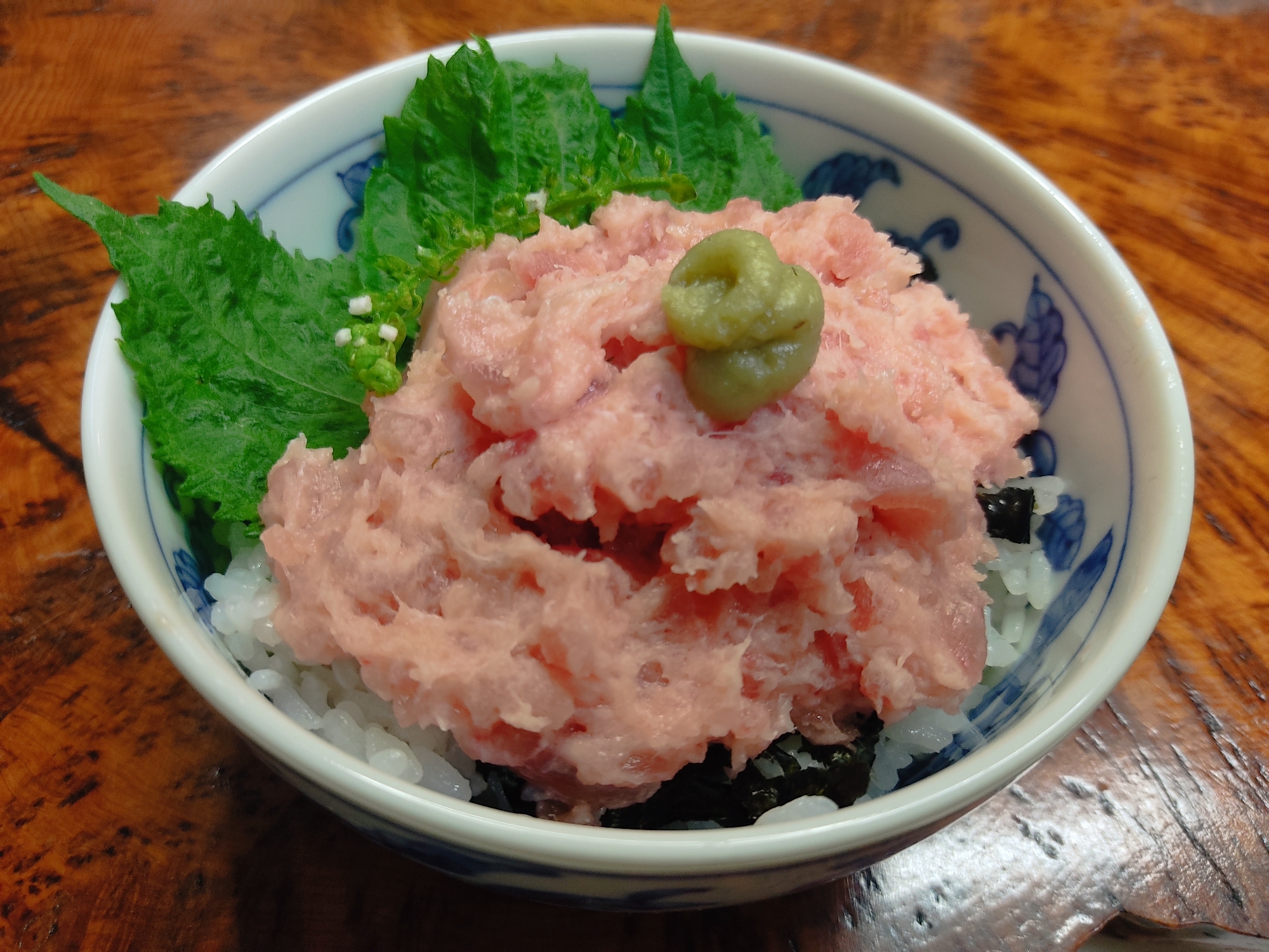 まぐろのトロたたき丼